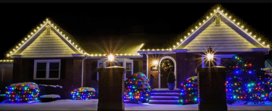 Perimeter / Roofline Christmas lighting by JVS