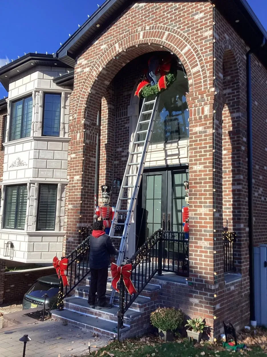 Christmas lighting installed by JVS Christmas Lighting