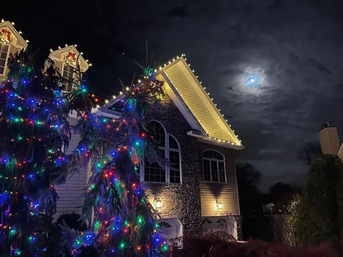 Residential Christmas Lighting in Bergen County, NJ