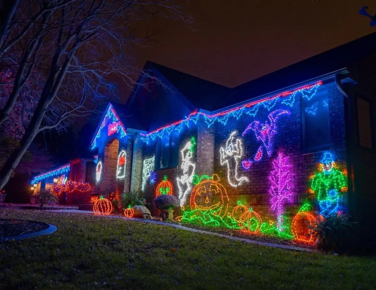 Christmas lighting installed by JVS Christmas Lighting